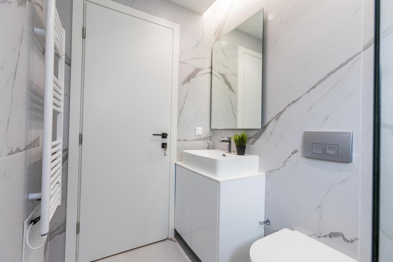 Varkiza Luxury Suites By Raise Vári Extérieur photo