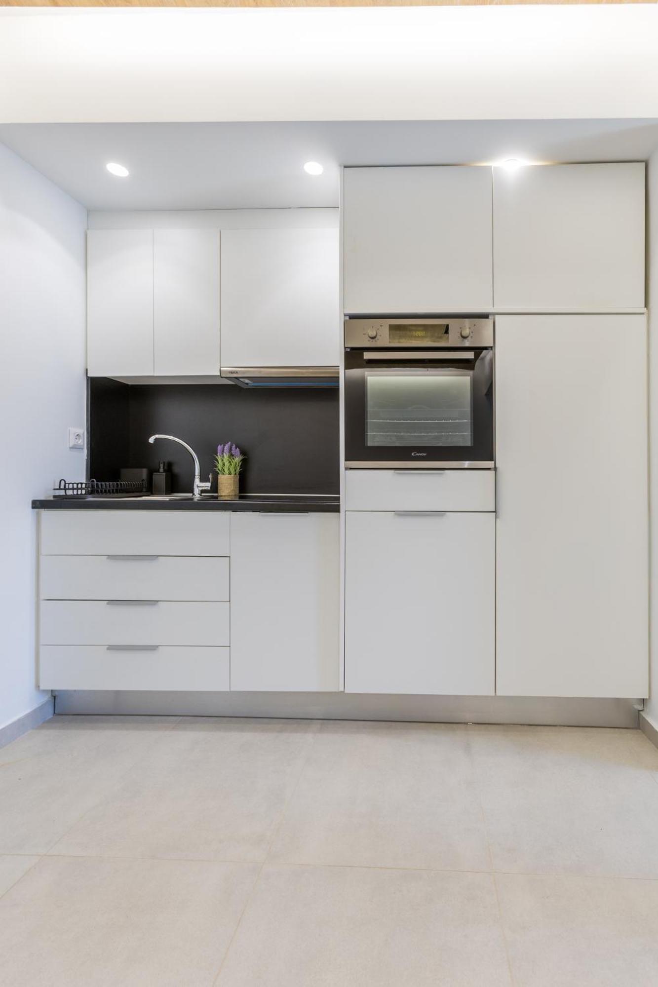 Varkiza Luxury Suites By Raise Vári Extérieur photo